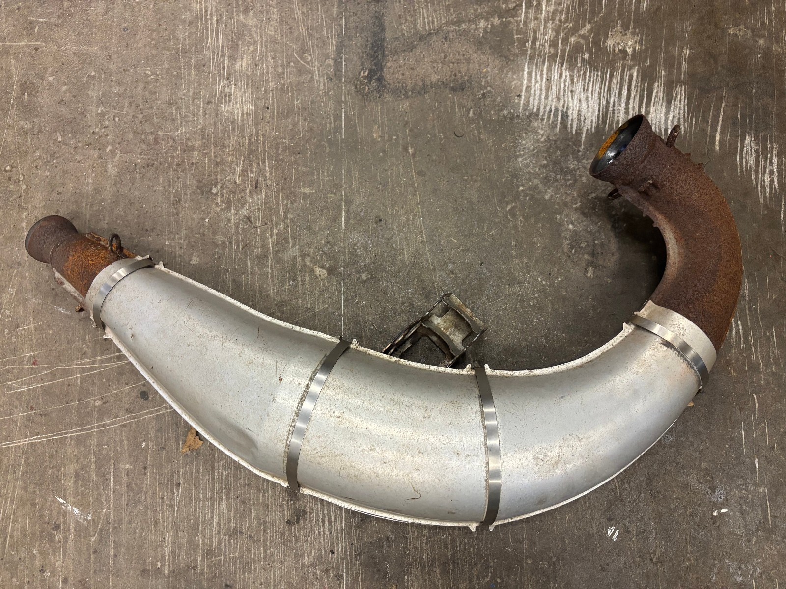 2001 Polaris XC 600 Edge RMK Classic OEM Exhaust Tuned Pipe 02 03 04 05