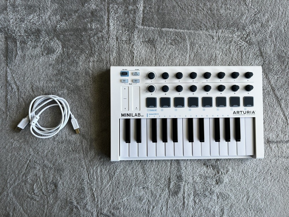 Arturia MiniLab MKII Universal MIDI Controller 