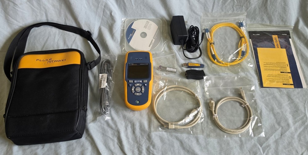Fluke Networks LinkRunner AT 2000 Ethernet Network Connectivity Tester Set