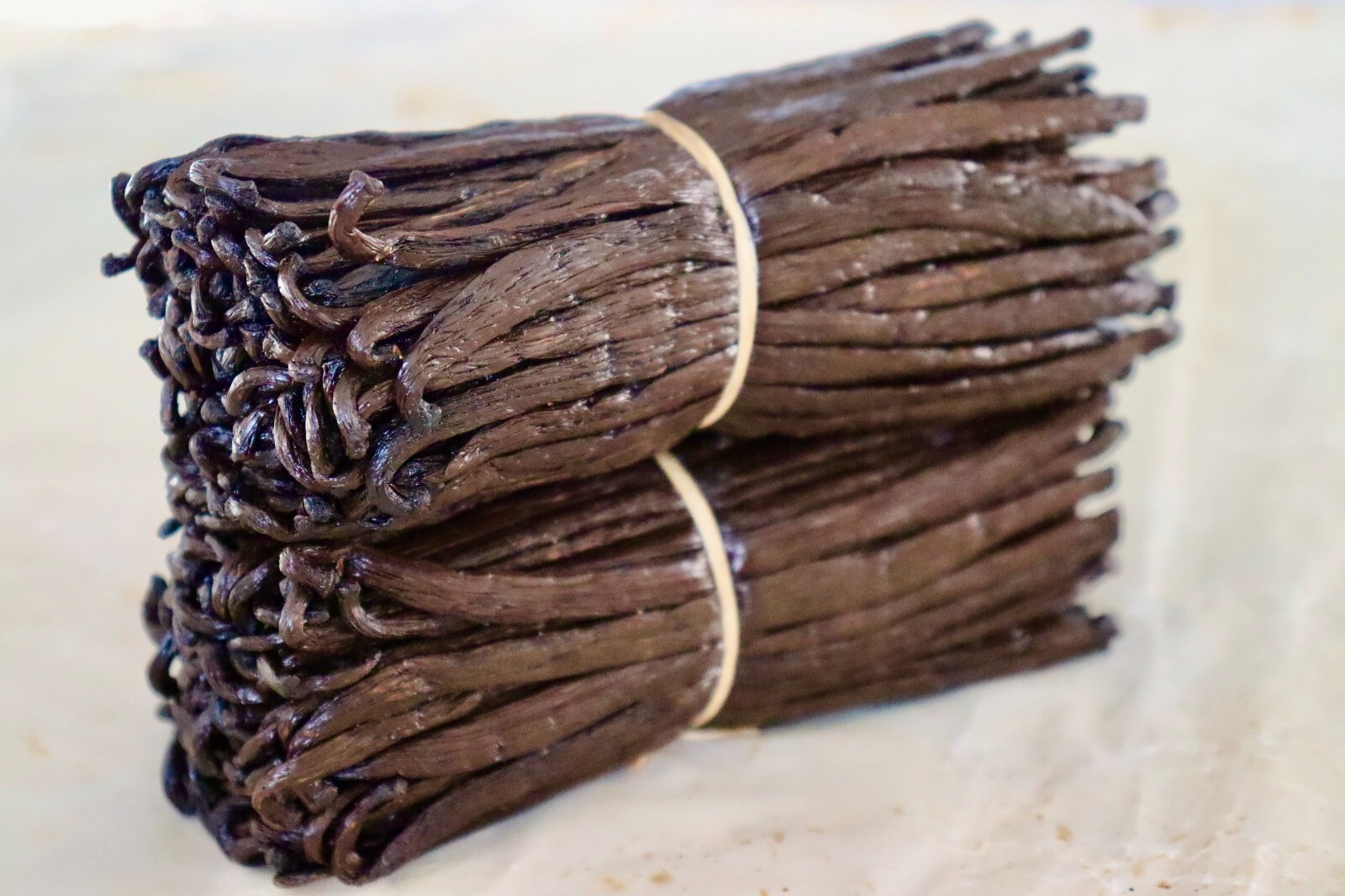 Fresh Madagascar Grade A ORGANIC Bourbon Vanilla Beans [Whole]