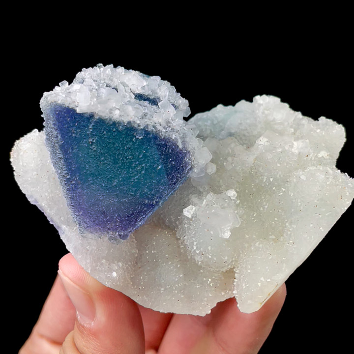 184g Natural Purple Octahedral Fluorite Mineral Specimen/Fujian,China