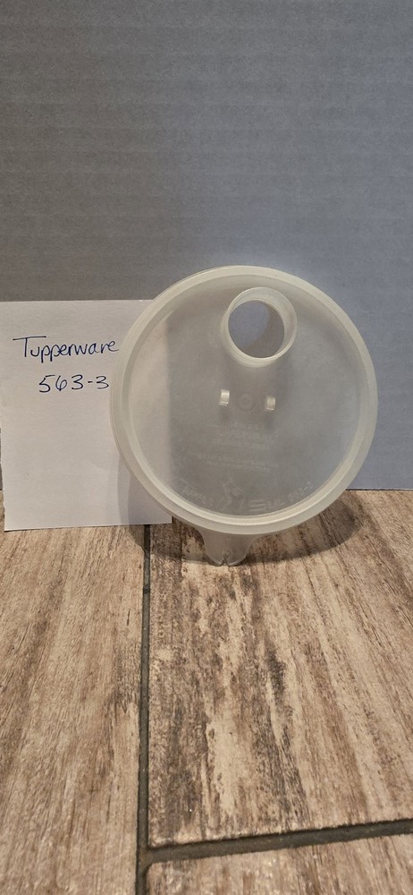 Tupperware 563-3 Lid With No Top
