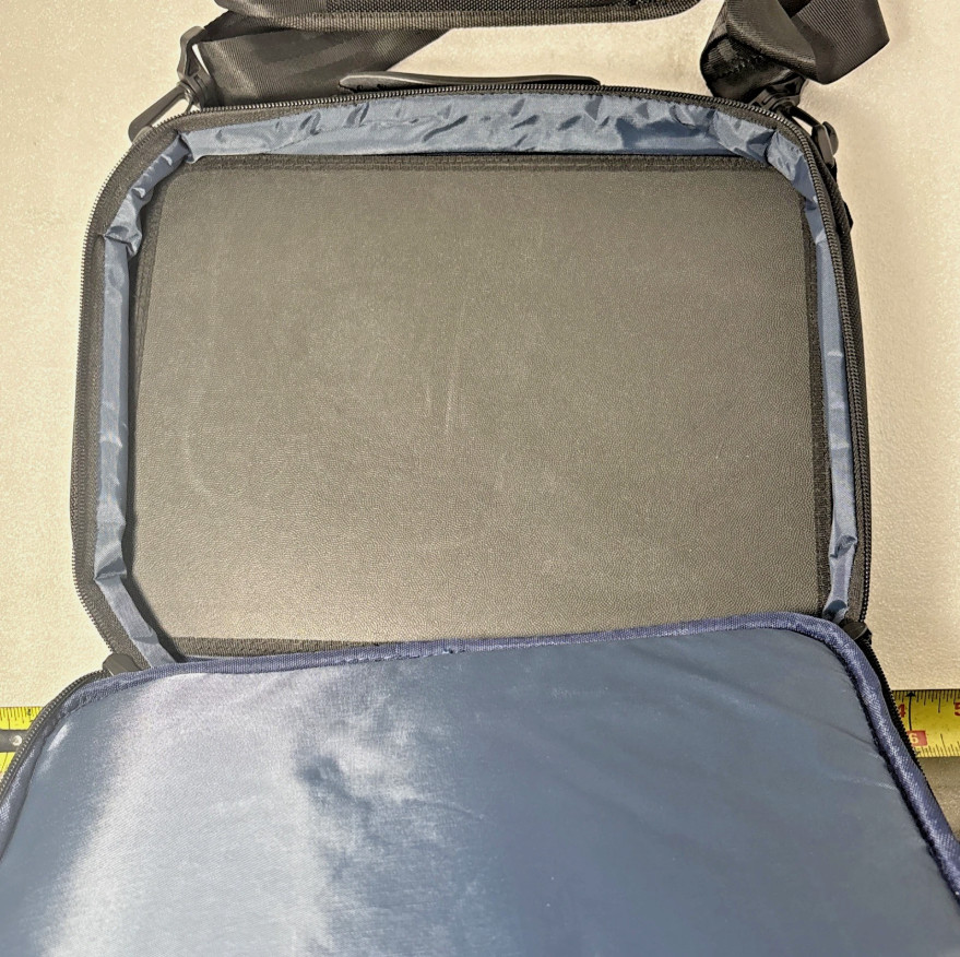 DT RESEARCH HAND BAG