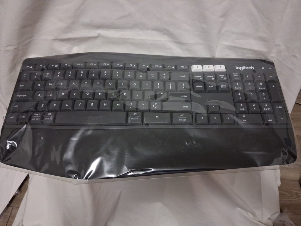 Logitech MK875 Performance Wireless Keyboard  New
