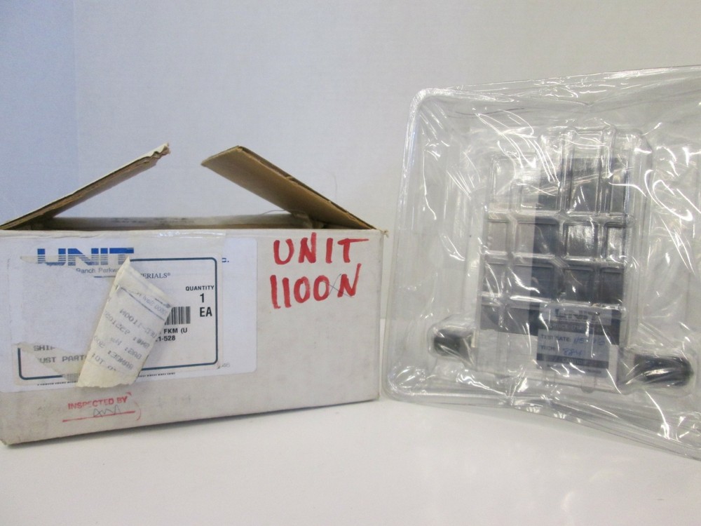 Unit UFC-1100N Mass Flow Controller, H2, 500 SCCM