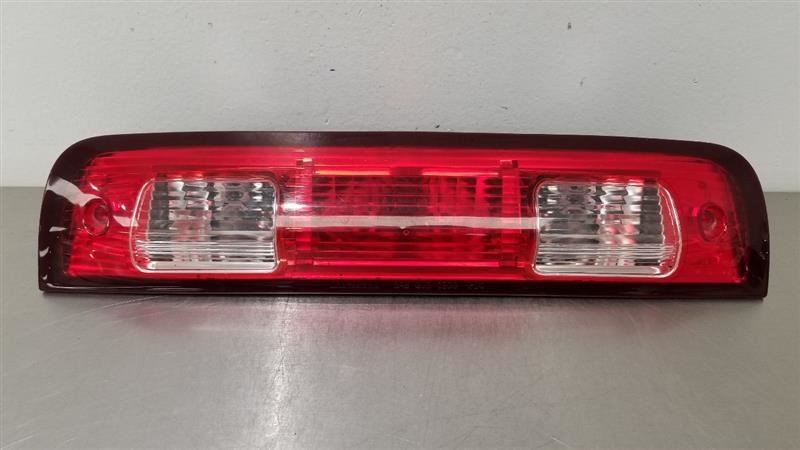 18 DODGE RAM 1500 HIGH MOUNTED STOP LIGHT INCANDESCENT