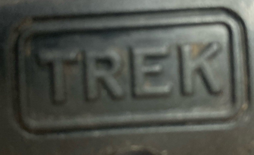 Trek Bottom Bracket Cable Guide for some OCLV