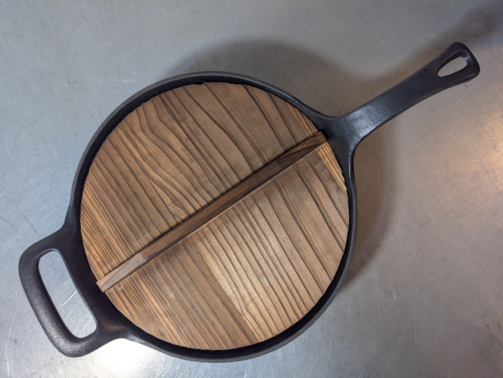 Premium MEI Kitchen 12.5" Enameled Cast Iron Wok w/Lid