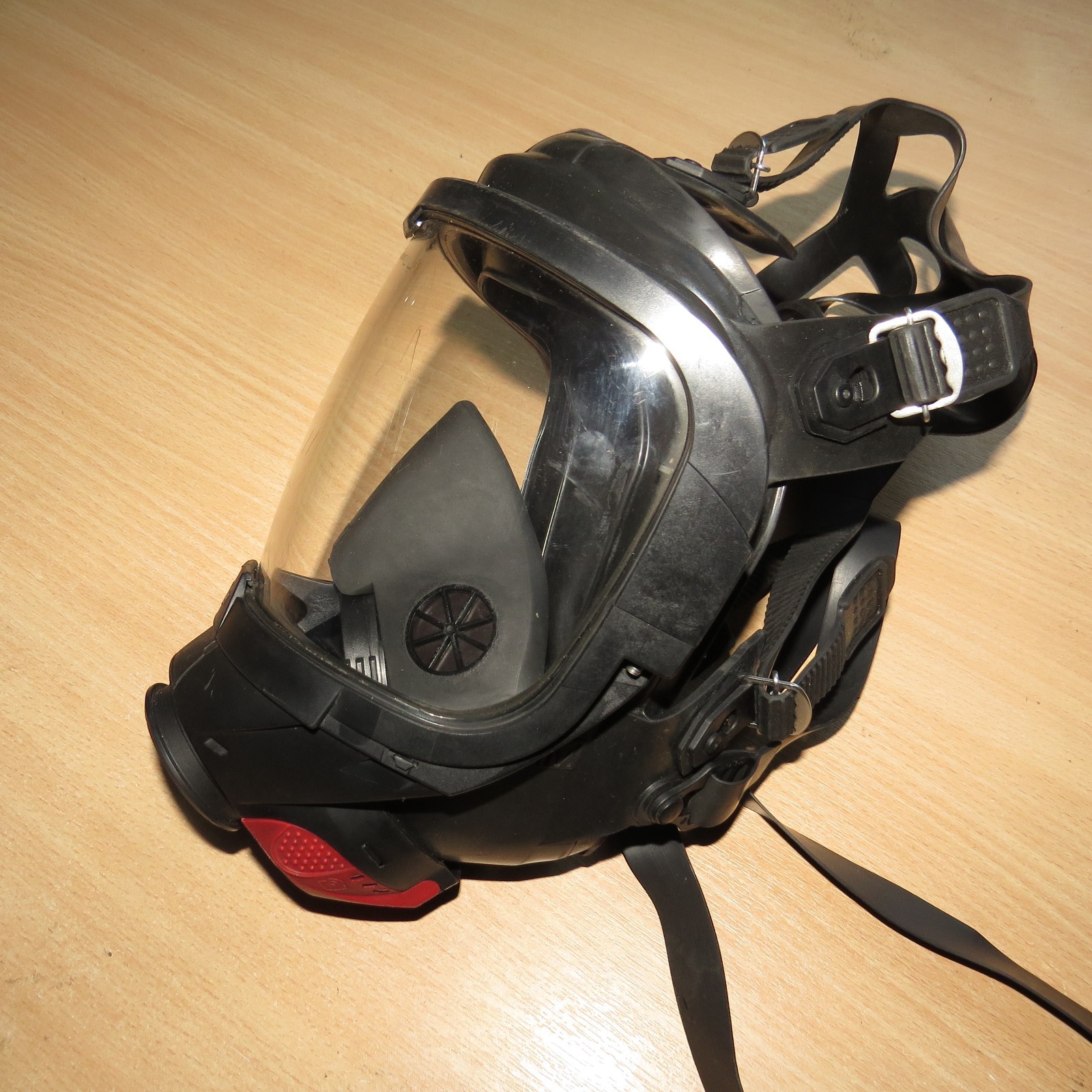 Drager FPS 7000 SCBA Full Mask For Drager Breathing Apparatus Set, Size: M, PSS