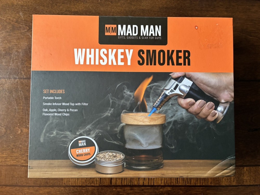 NIB Mad Man Whiskey Smoker Set