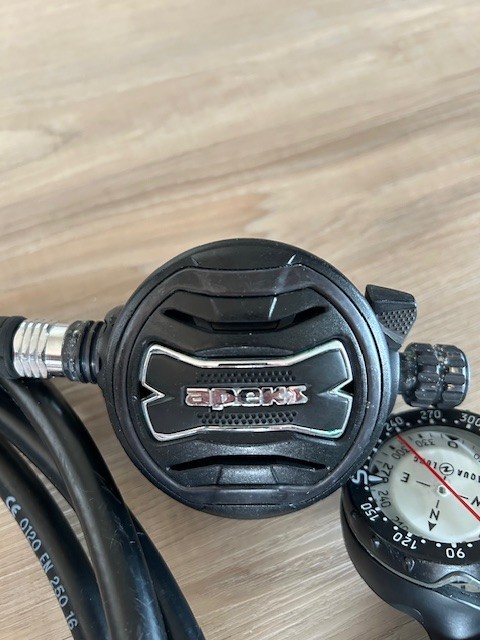 Apeks Scuba Regulator with Aqualung Dive Computer
