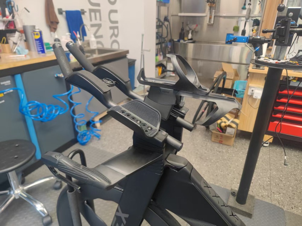 BTA bottle cage holder set for cadex TRI
