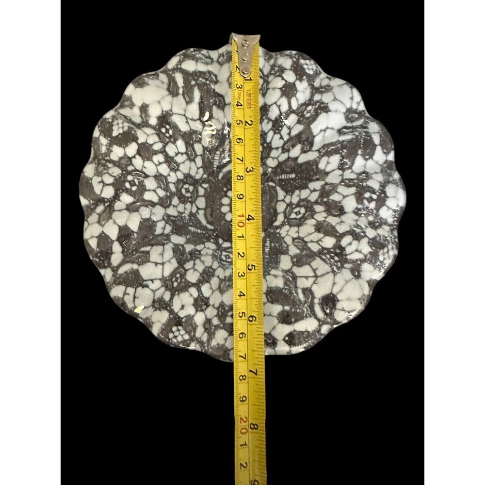 White Snowflake Design In Clear Glass Small Candy Dish Beautiful Pattern 7” EUC