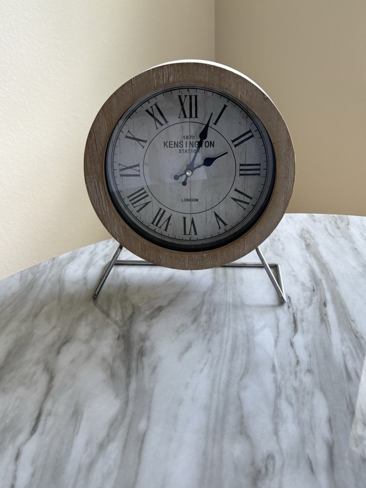 Kensington Table/Counter Clock Model
