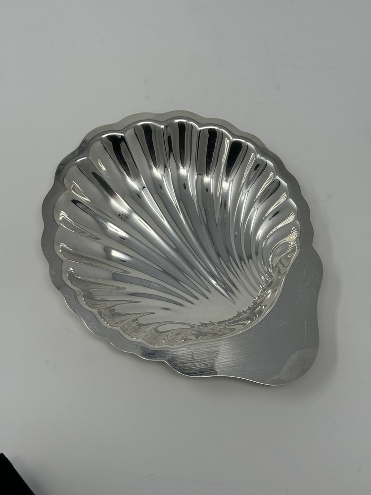 Vintage Silver Plate Shell Shaped Caviar Nut Candy Dish Bowl Oneida Silversmith