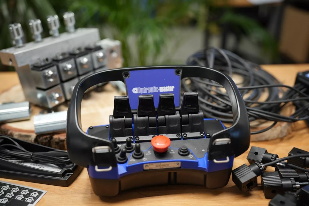 Rc 400 Radio Remote Controller With 4 Functions For Hiab With Actuators 12V