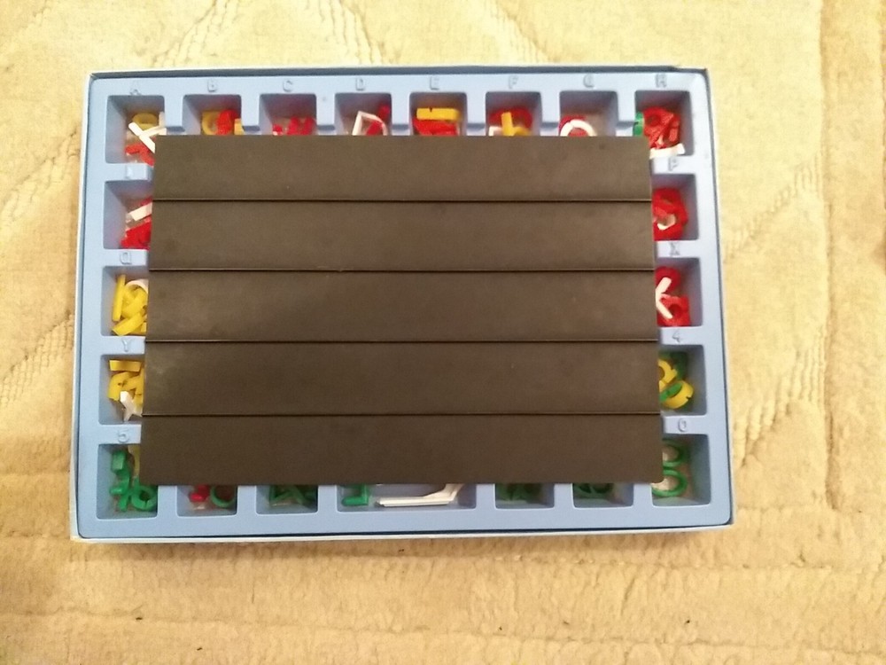 Pippin Lock-a-Letter Game