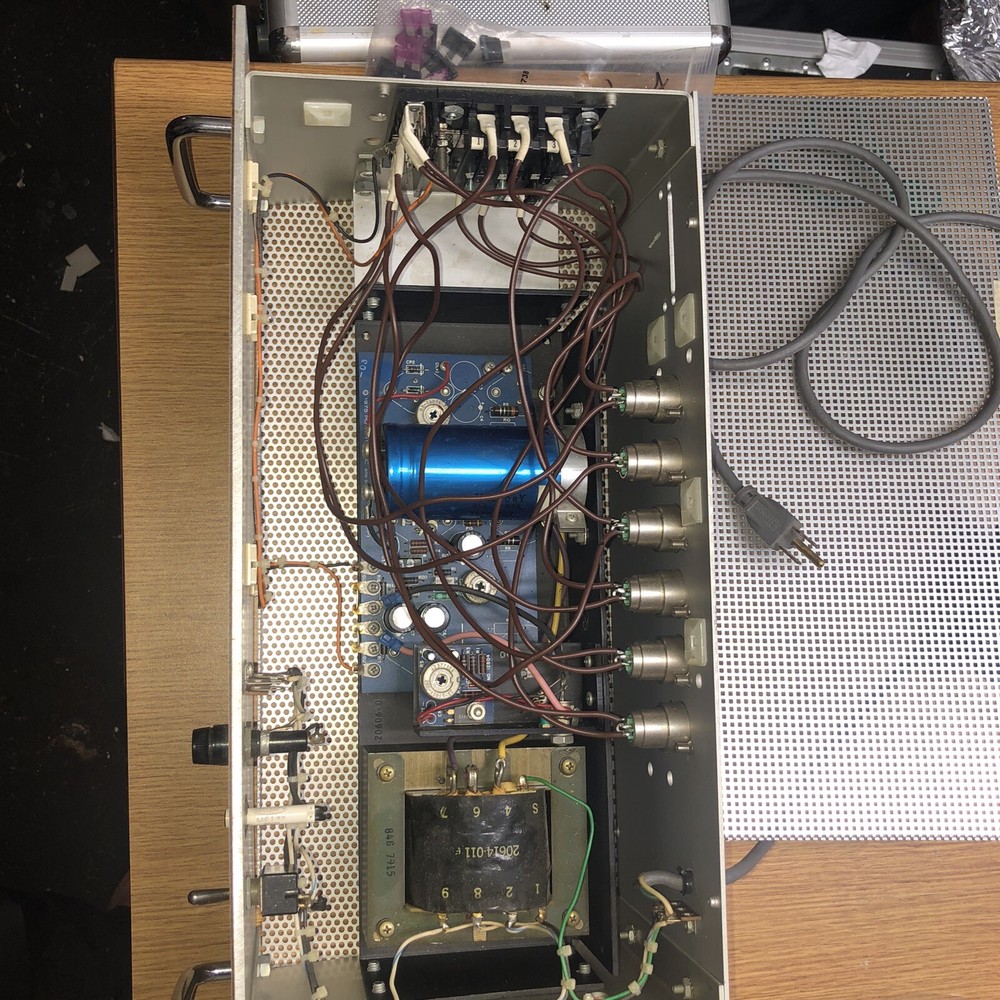 Lambda 7A 24vdc power supply With 6 Fused Outputs