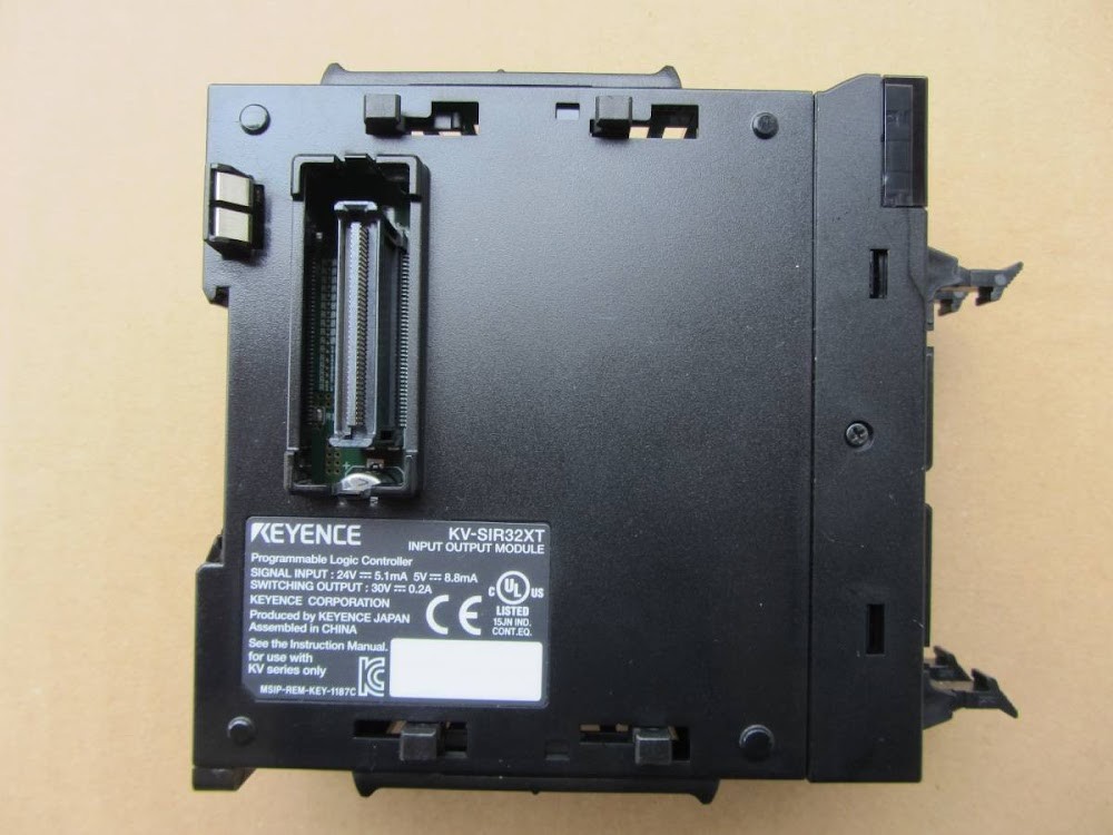 KEYENCE KV-SIR32XT USED