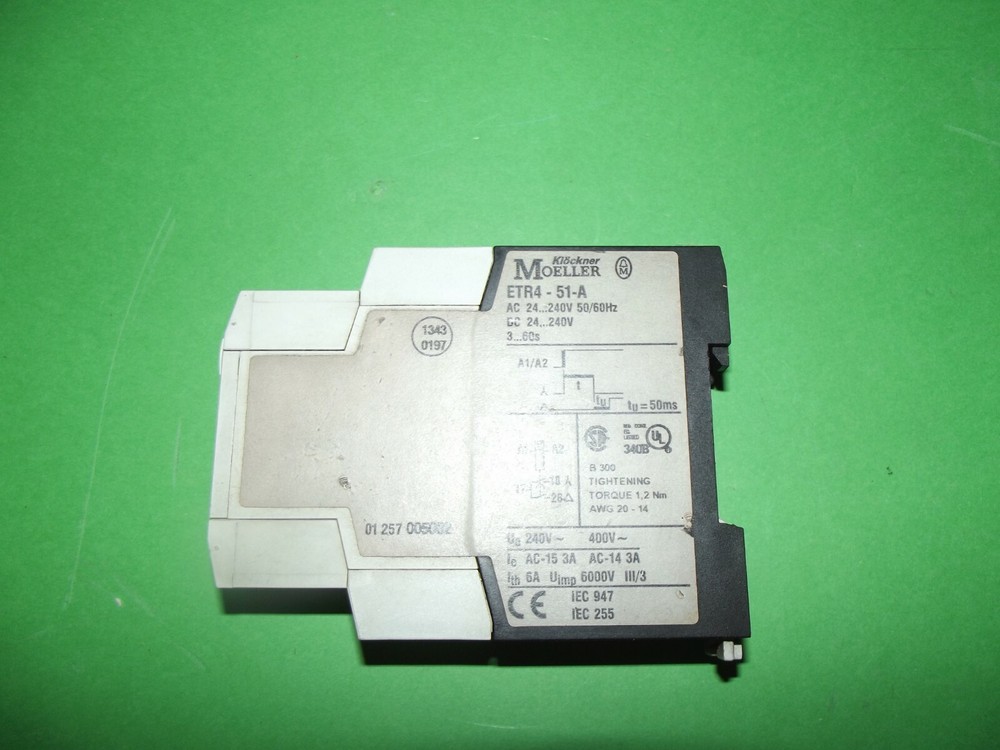 MOELLER ETR4 - 51 - A relay timer starter star-triangle