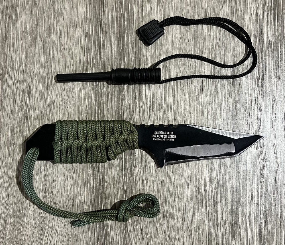 Fixed Blade Survival Knife Paracord Handle With Fire Starter
