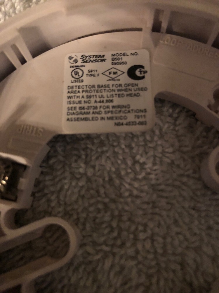 SYSTEM SENSOR B501 - INTELLIGENT DETECTOR BASES WITHOUT FLANGE NEW