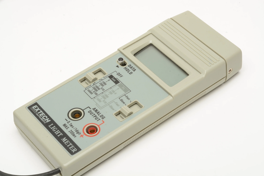 Extech Instruments digital light meter w/remote sensor, case, tested, great