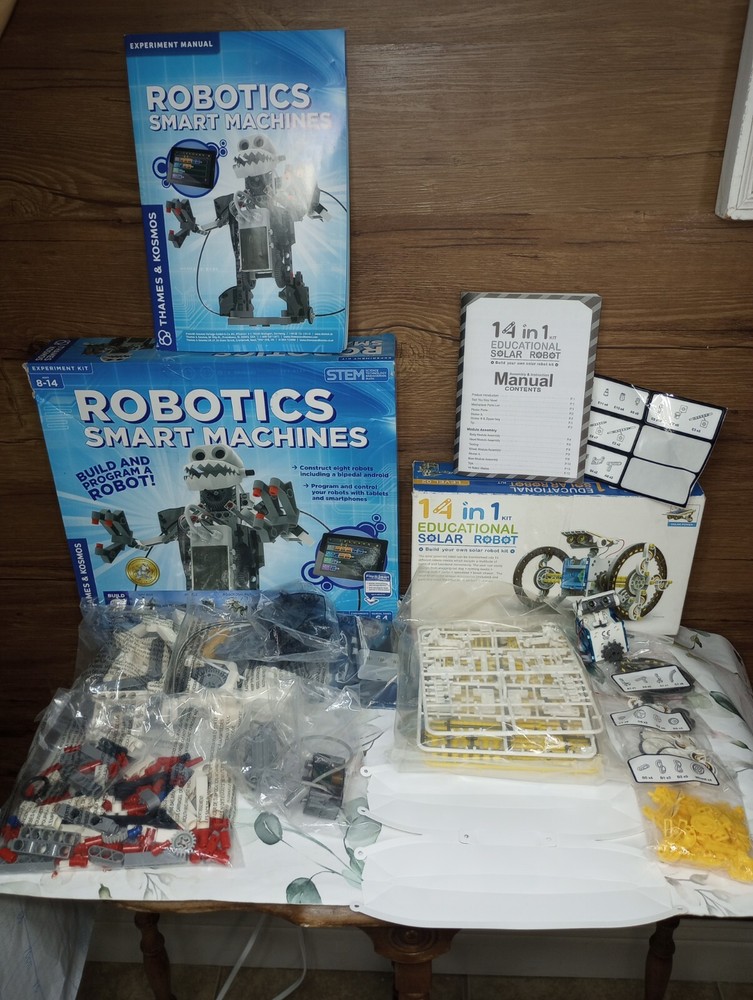 Robot Smart Machines Kit And  14 In 1 Solor  Robot Bundle Lot