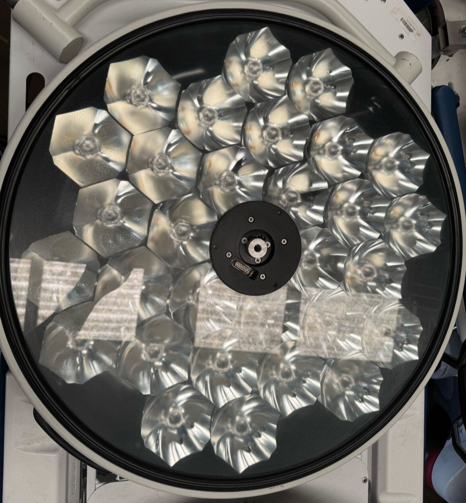 Stryker Visum LED 2 Surgical Light, Camera Ready - Light Head Only