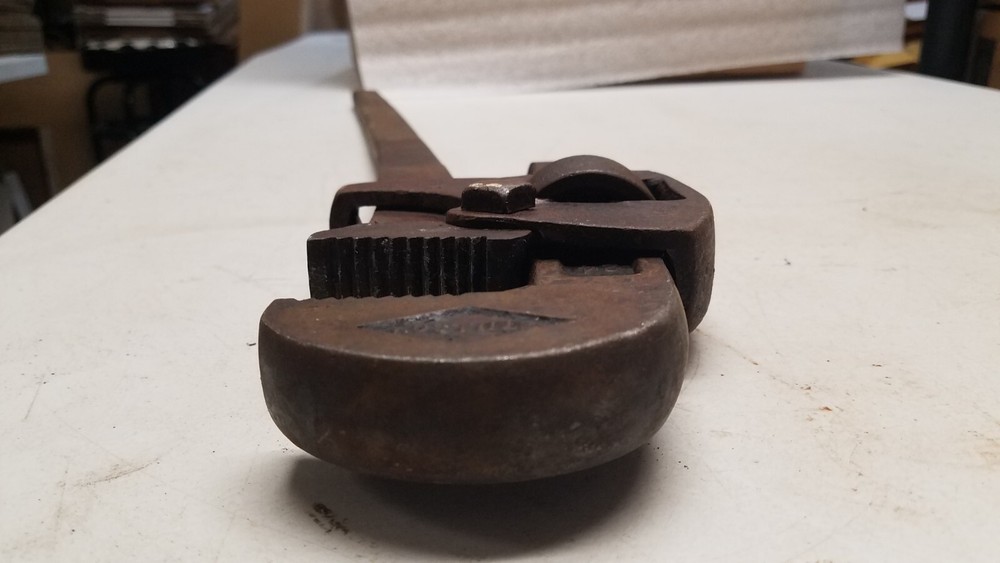 24" Ridgid Pipe Wrench (V)