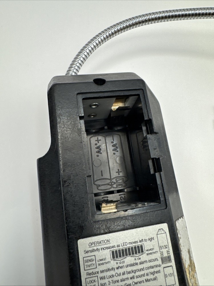 Matco Tools AC800 Leak-Seeker Electronic Leak Detector — Powers On, Untested