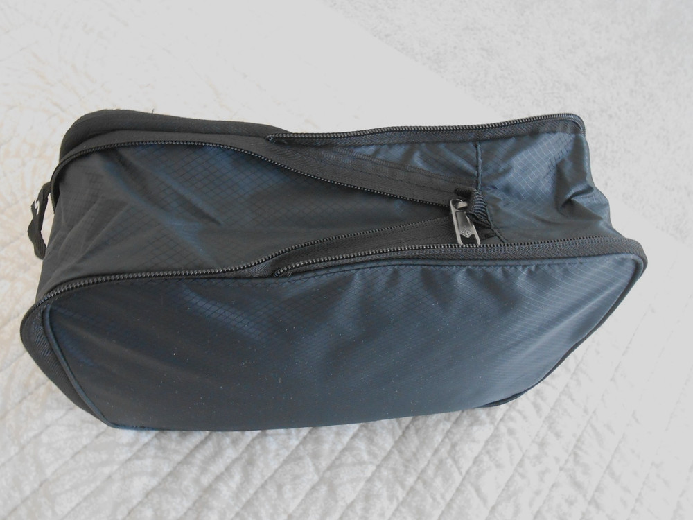 Eagle Creek Black Pack-It® Isolate Compression Cube Size-S, NWOT