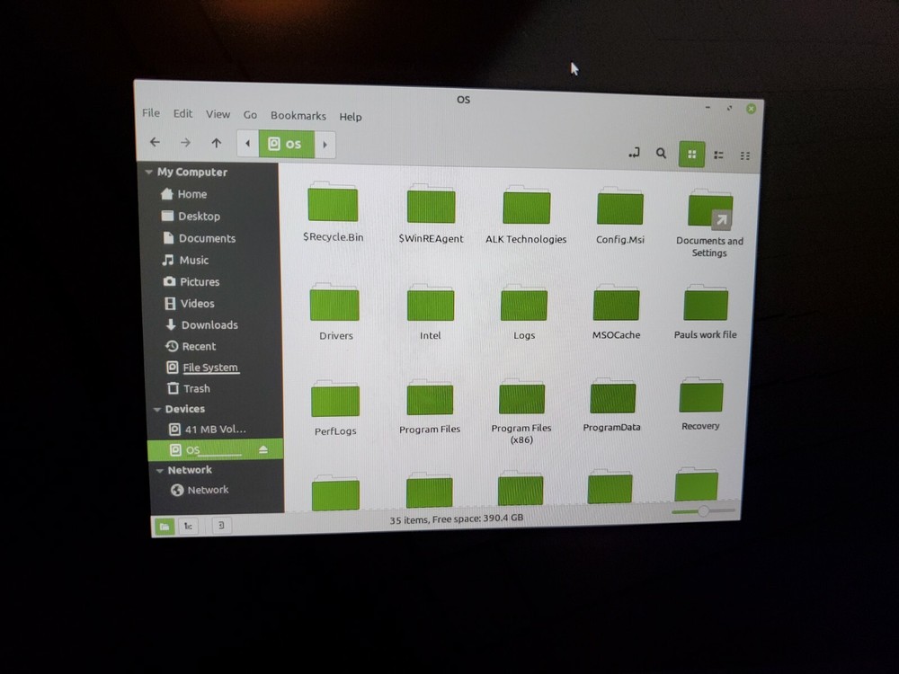Linux Mint 20.2 Cinnamon x64 Bootable on 4G USB Stick!