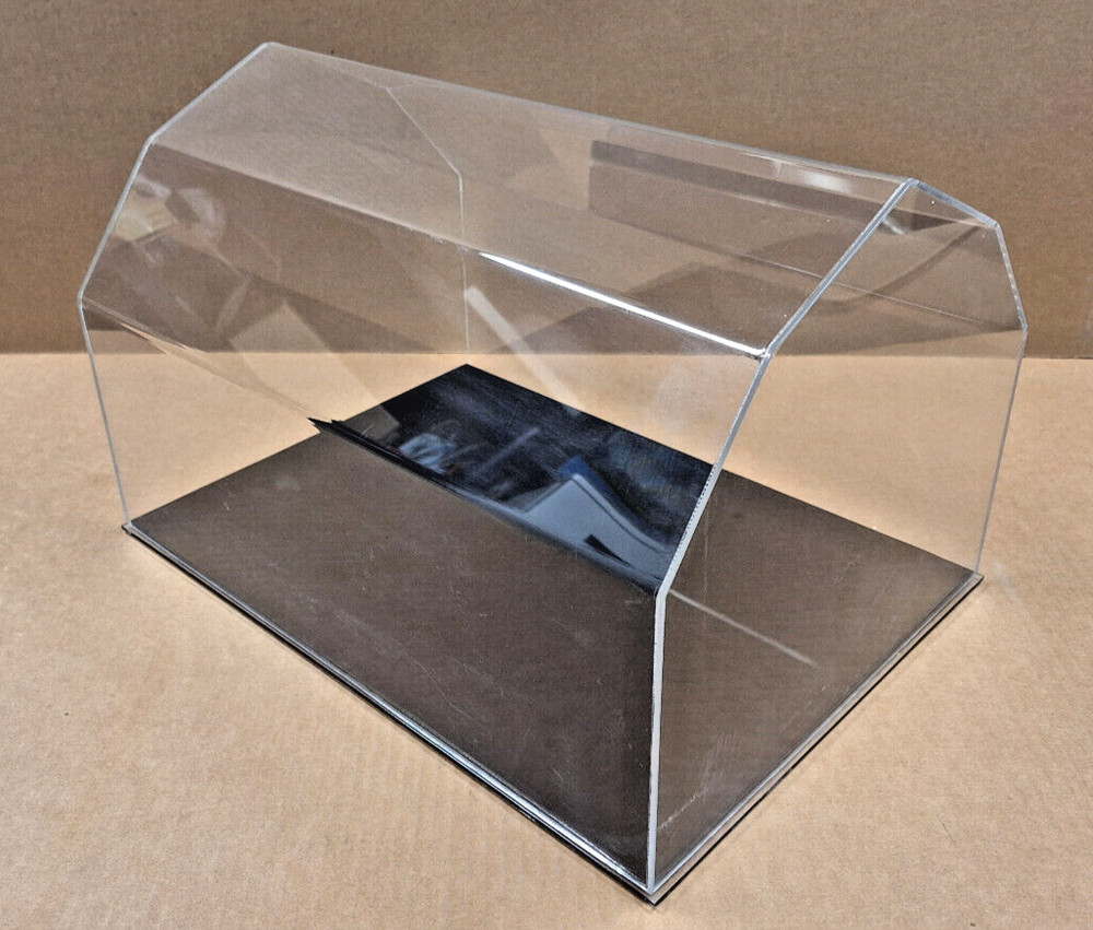 Acrylic Display Case Barn Shaped Plastic for 1/16 Scale Tractors