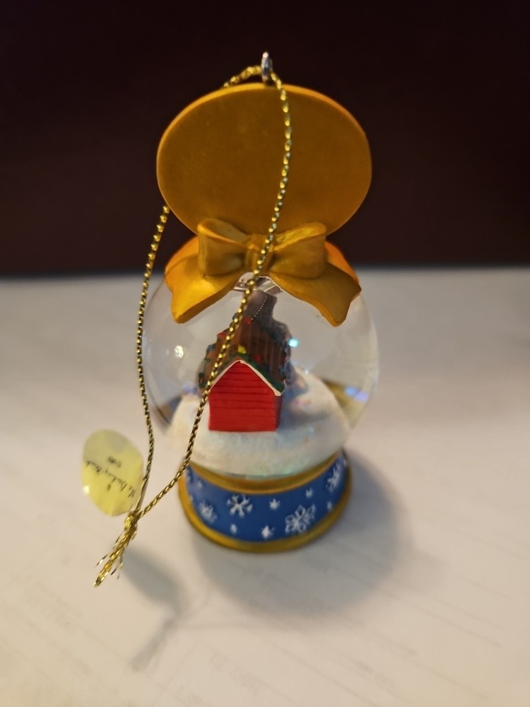 the danbury mint christmas mini globe snow