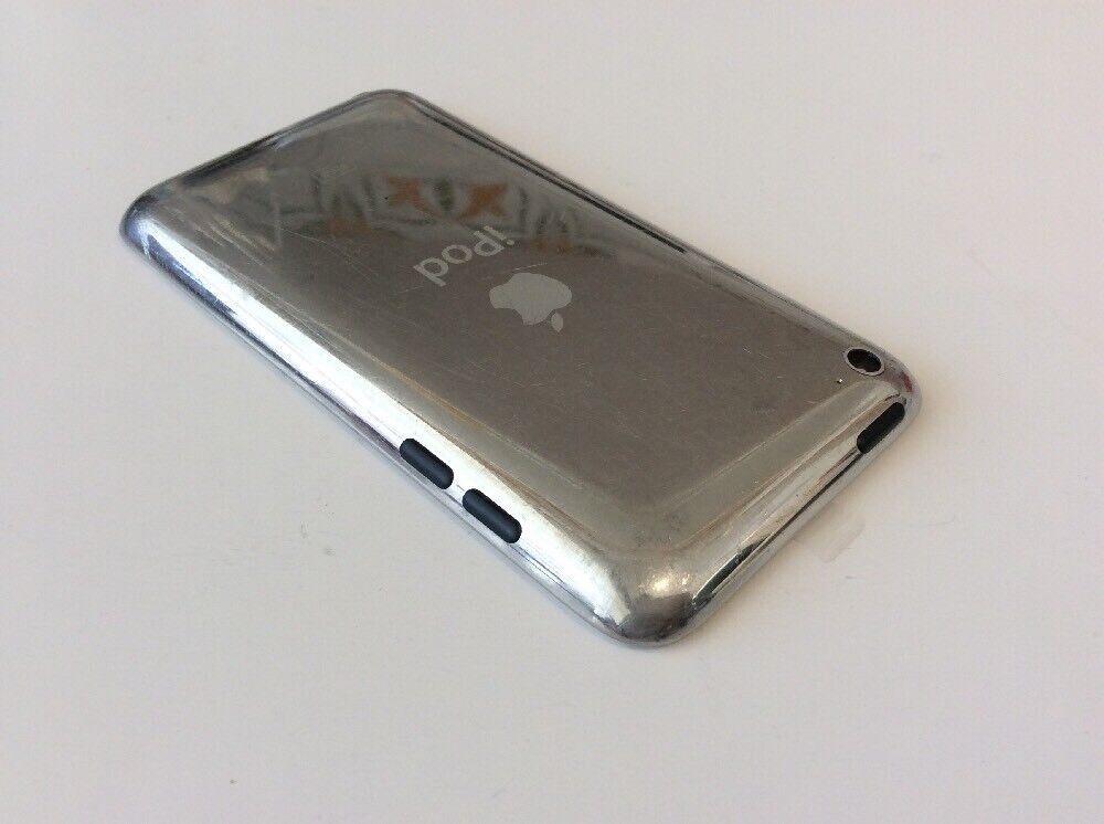 Apple iPod touch 4th Generation White (8GB) - Good Condition
