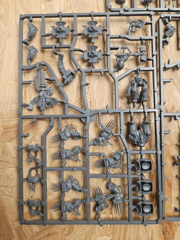 Warhammer 40k Space Wolves Terminators Firstborn OOP Sprues 2009