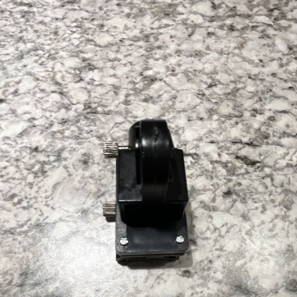 Universal holder swivel flash mount light stand bracket