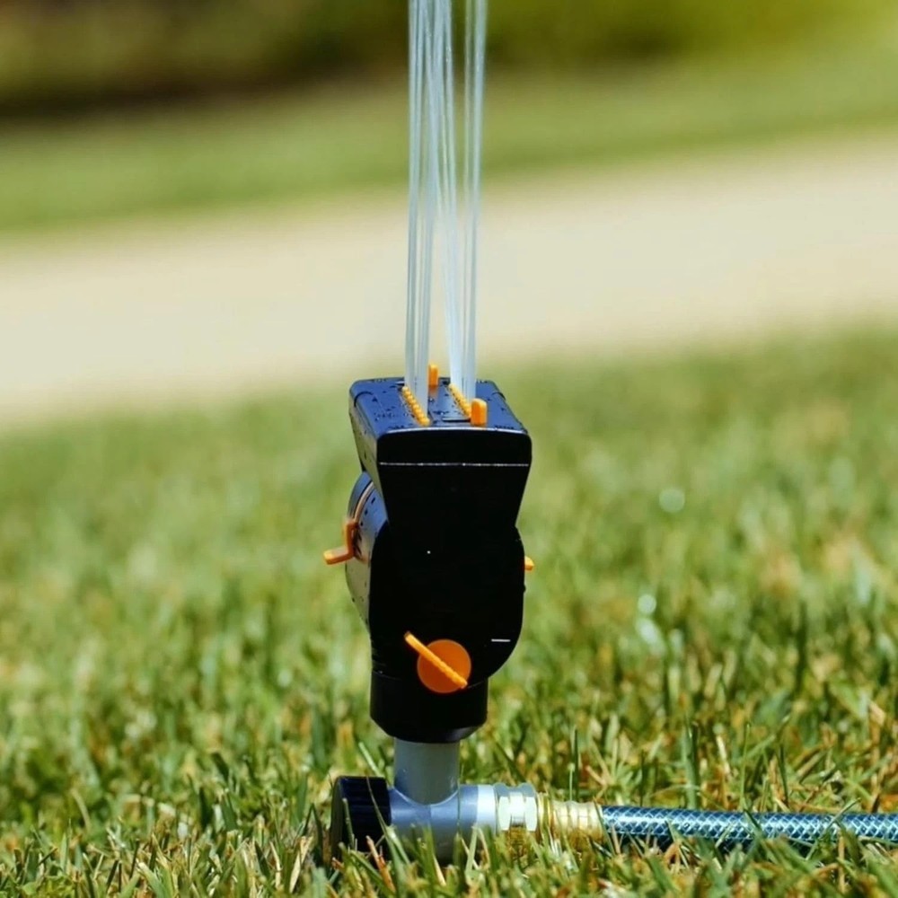 Versatile Oscillating Sprinkler for 4000 sq. ft. - Connectable Quick Connect Set