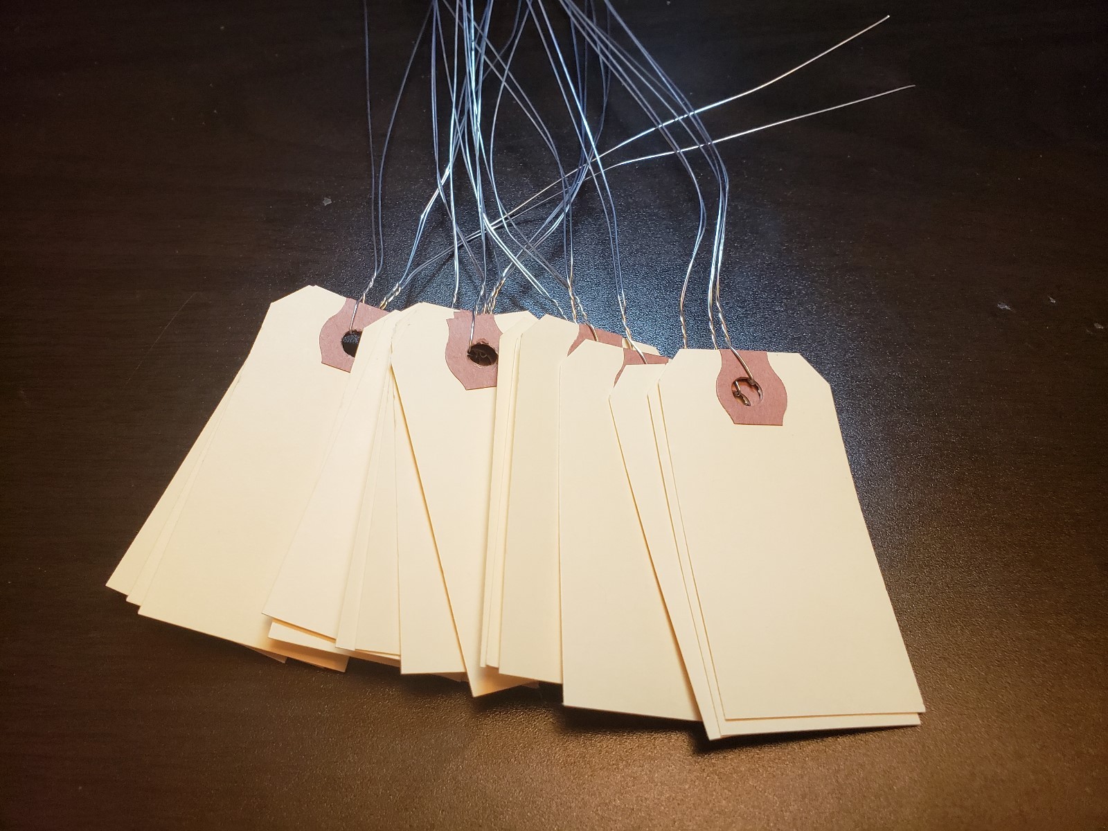 100 WIRED MANILA TAGS 3 1/4"x 1 5/8" SIZE #2 INVENTORY SHIPPING NO STRING STRUNG