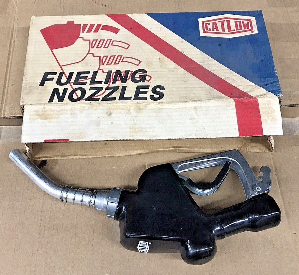 Catlow fueling nozzle with black rubber protector