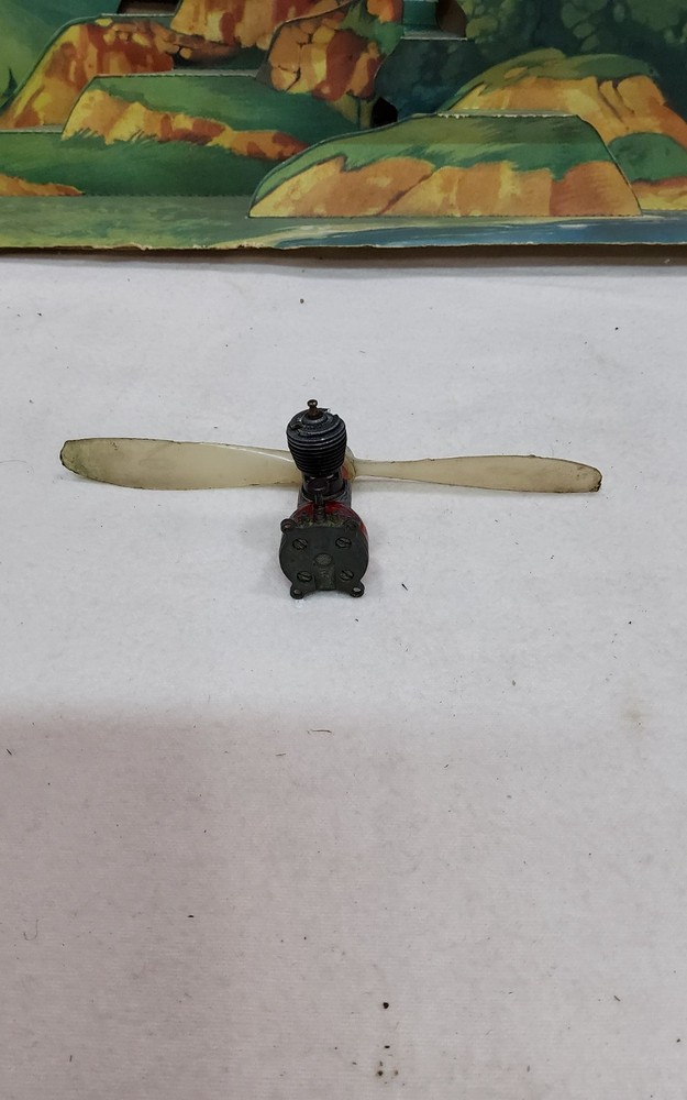 COX THIMBLEDRONE PEE WEE .020 ENGINE WITH PROP