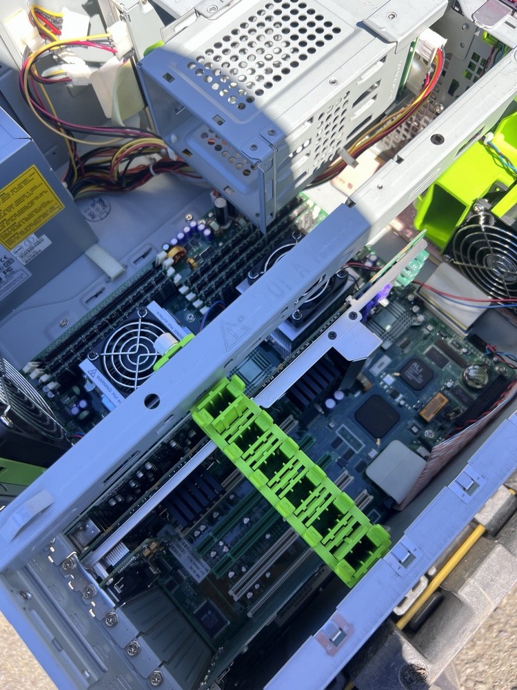 Sun Microsystems Sunblade 2500 ( READ BELOW )