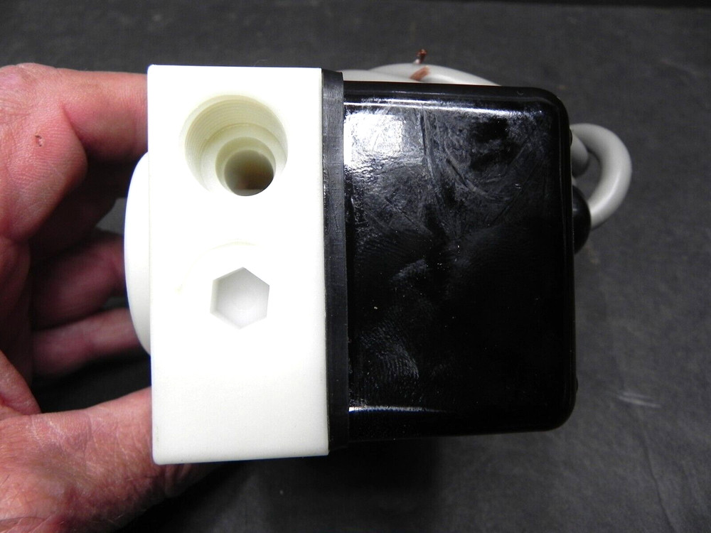 Atsuryu Industries, Japan- Digital Flow Switch