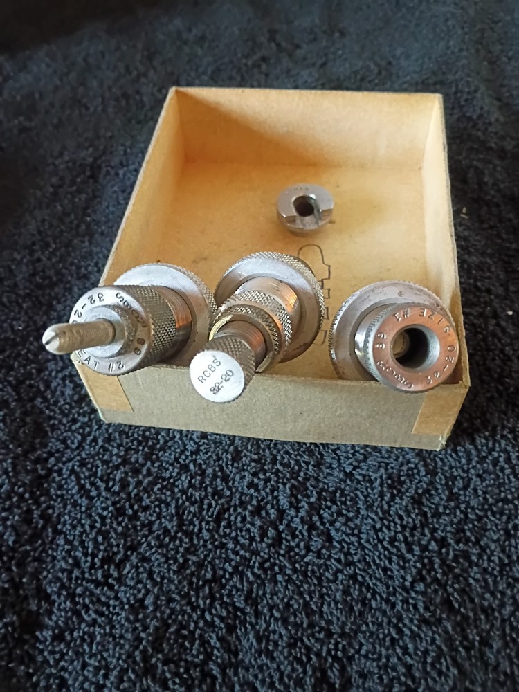 vintage RCBS reloading dies 32-20 b group RN