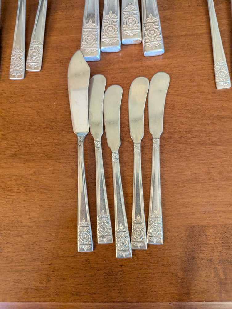 21-VINTAGE INAUGURATION NATIONAL SILVER CO. SILVERPLATE SILVERWARE