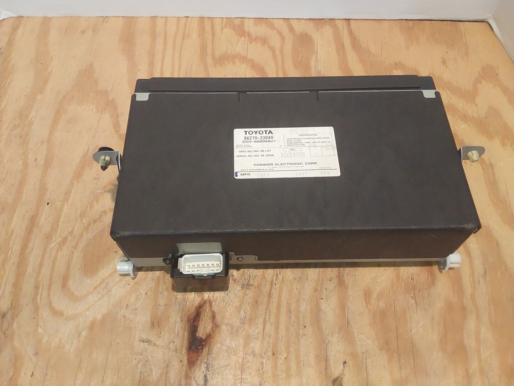 1997 Lexus CD Changer