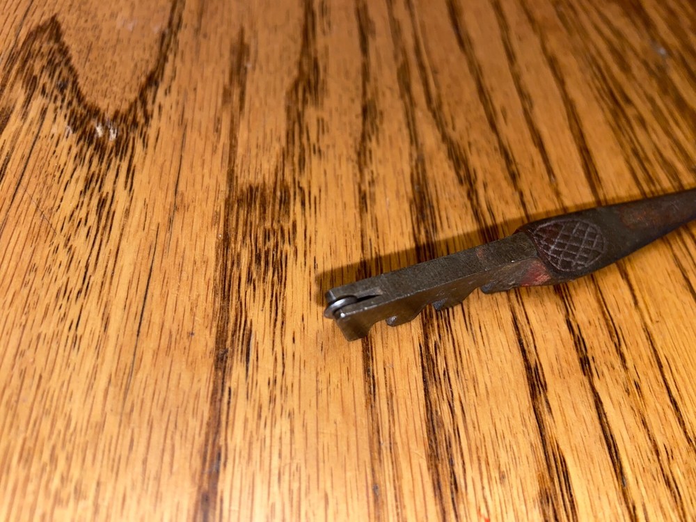 Vintage Utica Glass Cutter