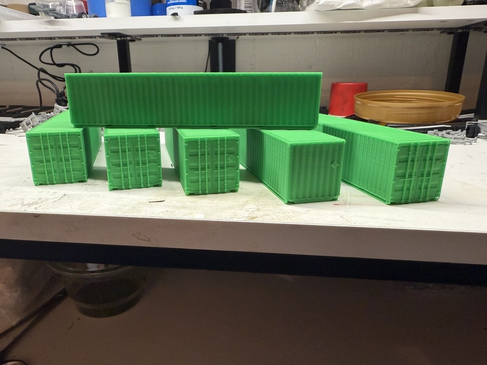 Ho Scale 40 Ft Shipping Container