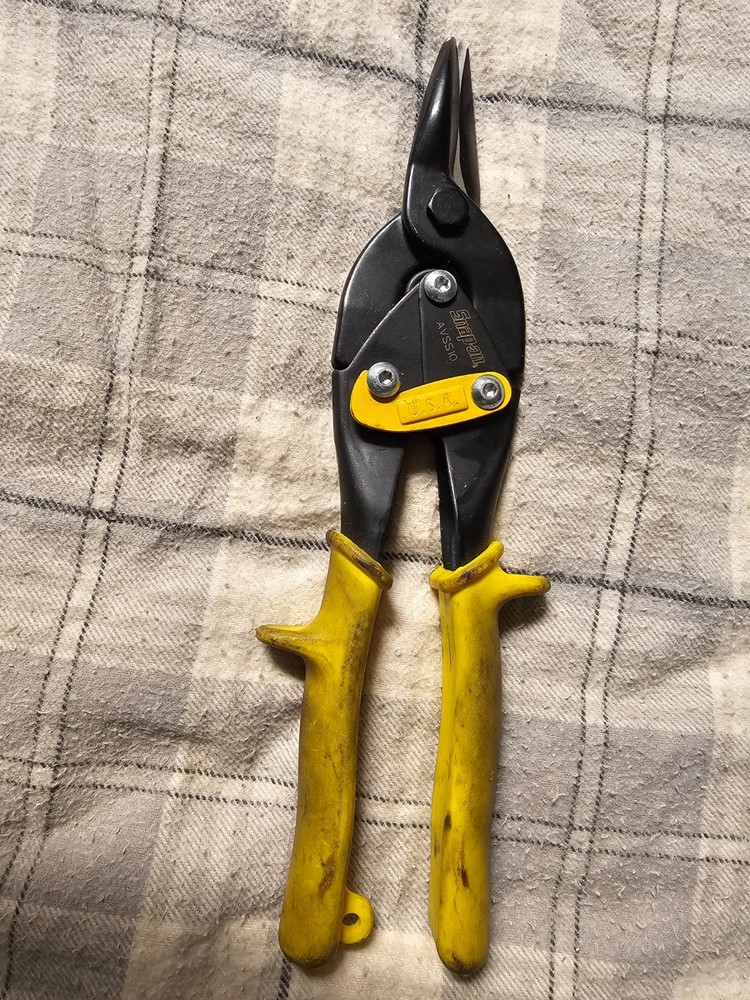 Snap On AVSS10 Metal Shears Pre Owned